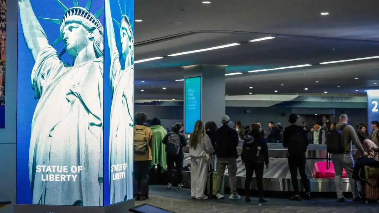 "Alerta meteorológica: la tormenta de nieve azota a Nueva York, más de mil viajes en peligro de ser cancelados"