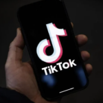 Polonia exige acción contundente a TikTok para combatir la oleada de desinformación rusa y proteger la integridad digital de su población.