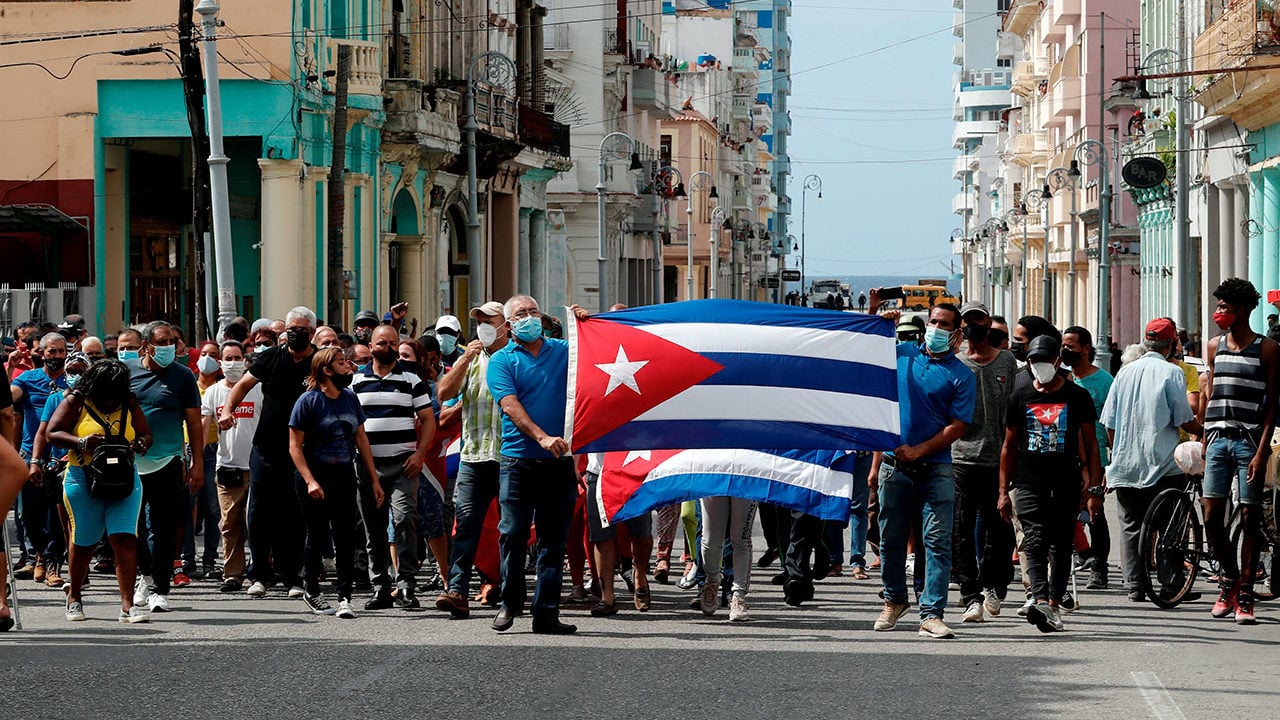 "Cuba ante la crisis: Activista internacional exige justicia y libertad para más de 170 prisioneros políticos"
