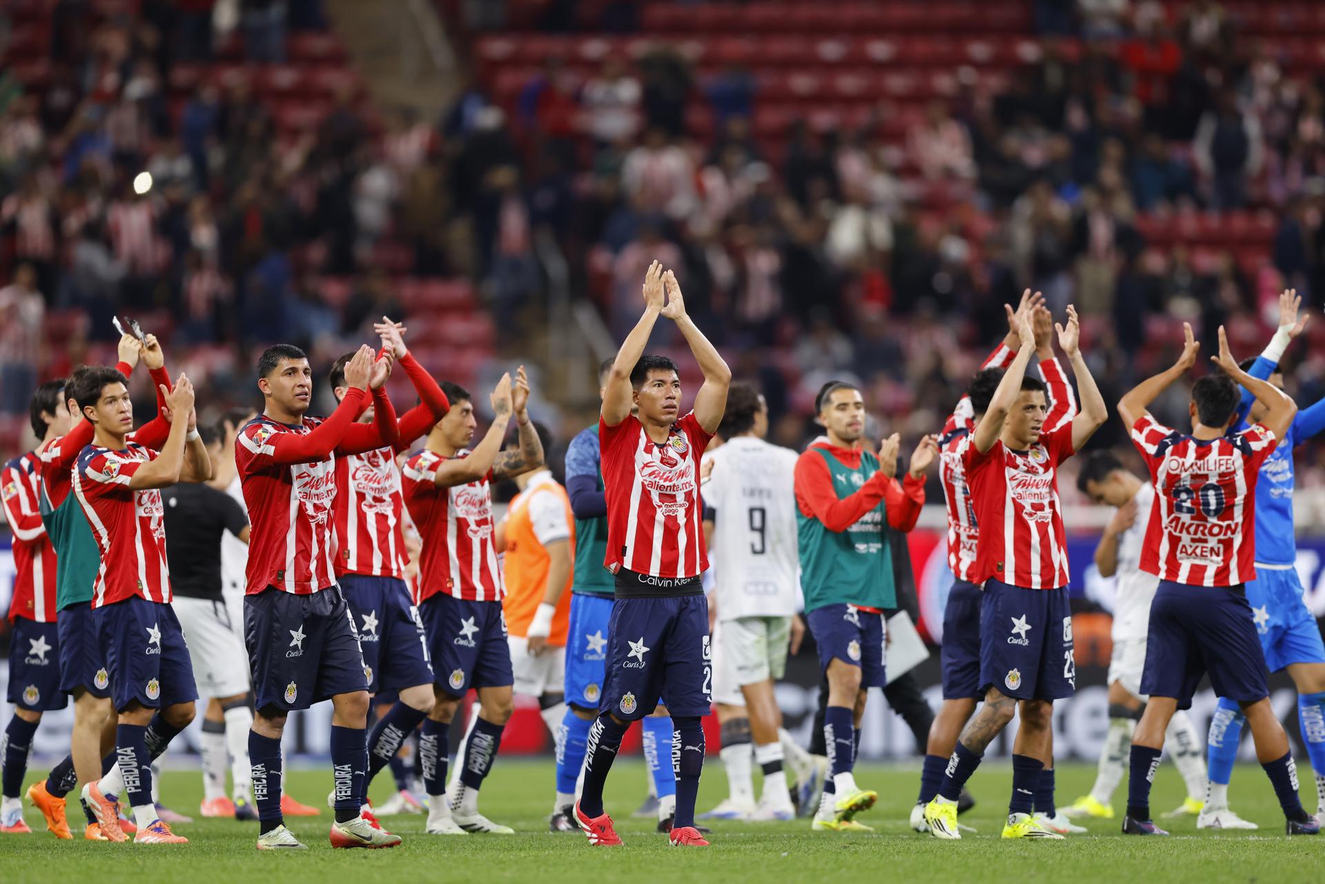 "El triunfo se repite: Chivas conquista su tercer éxito en fila y afianza su liderato en la tabla de posiciones"