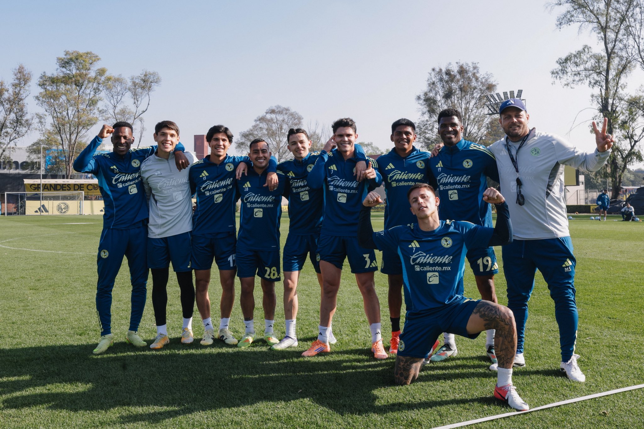 La caída del América y las implicaciones en la selección mexicana: un duelo de desánimo.