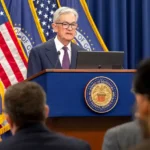 Trump evita polémica al revelar que no ordenó una investigación contra el jefe de la Reserva Federal, en un golpe a las especulaciones sobre su influencia en la política monetaria.